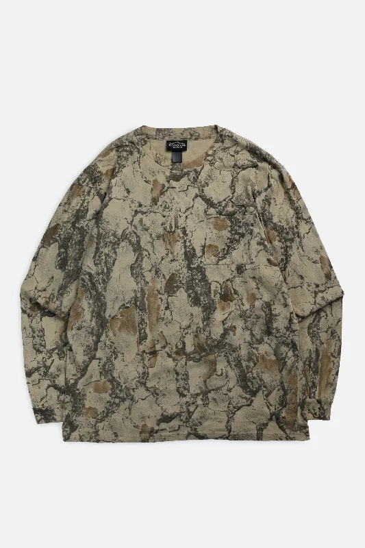 Vintage Camo Long Sleeve Tee - L Solid Print Embellished
